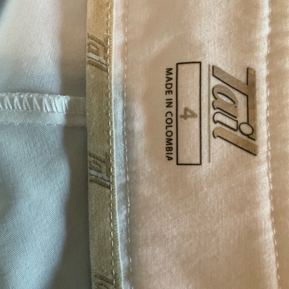 Tail shorts - Picture 3 of 5